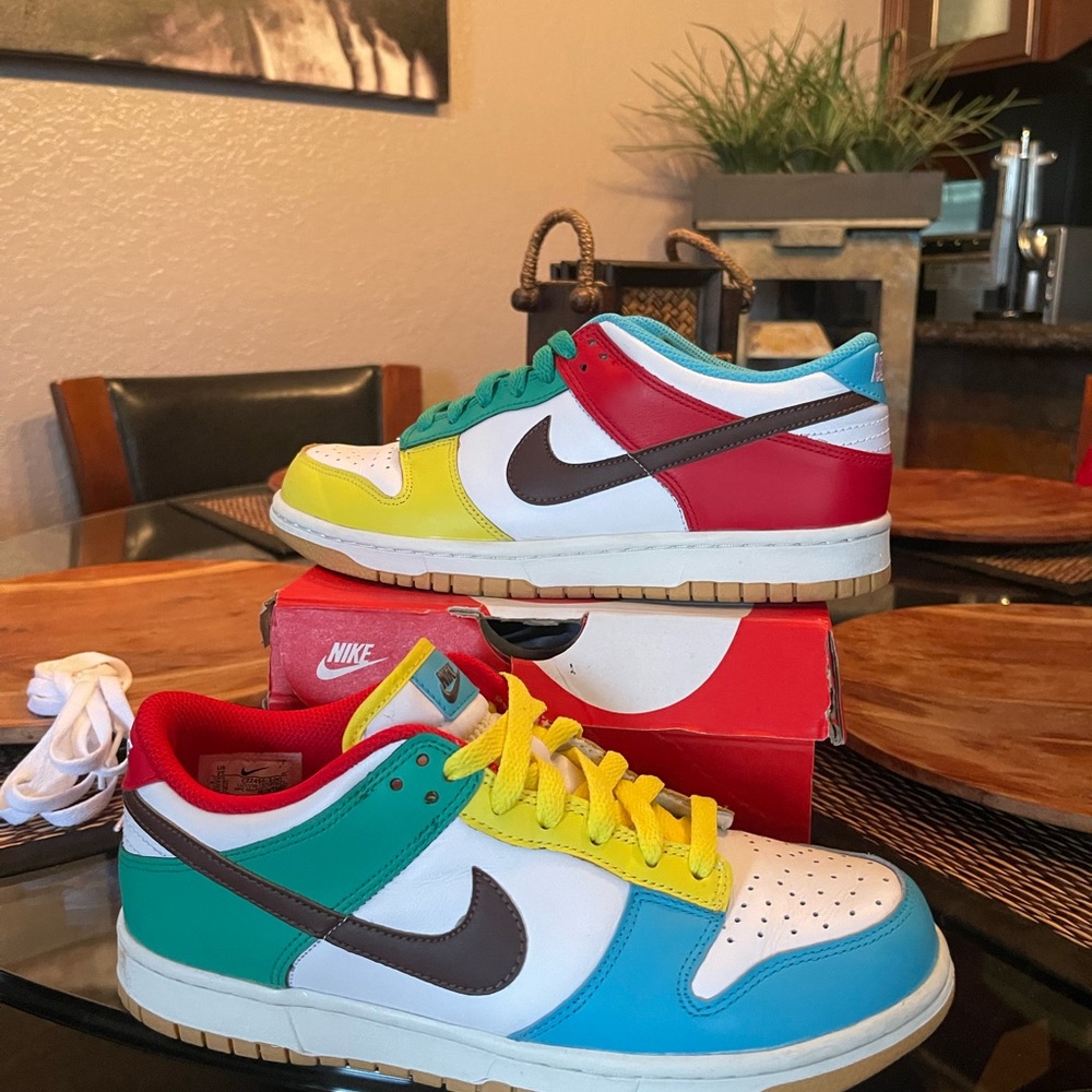 Nike Dunk Low SE “Free 99” Gradeschool